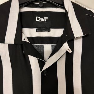 Mens short sleeve button dress shirt